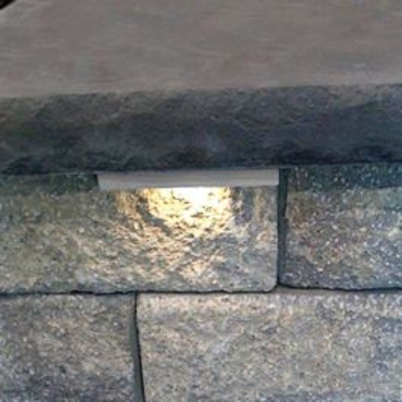 Wallter Hardscape Lighting Kit Gray (4 Fixtures and Hardware)